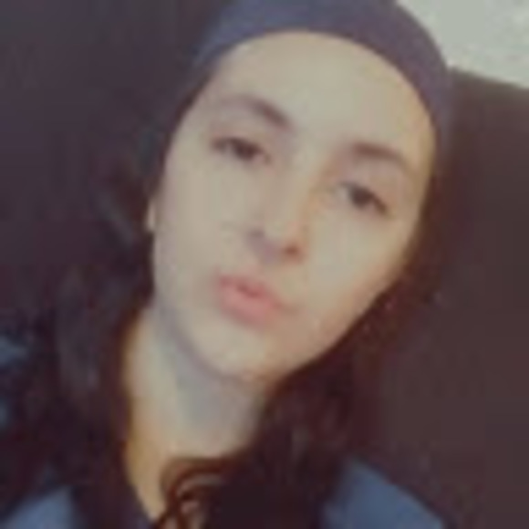 Meet your Posher, Lizzi - Picture 1 of 1